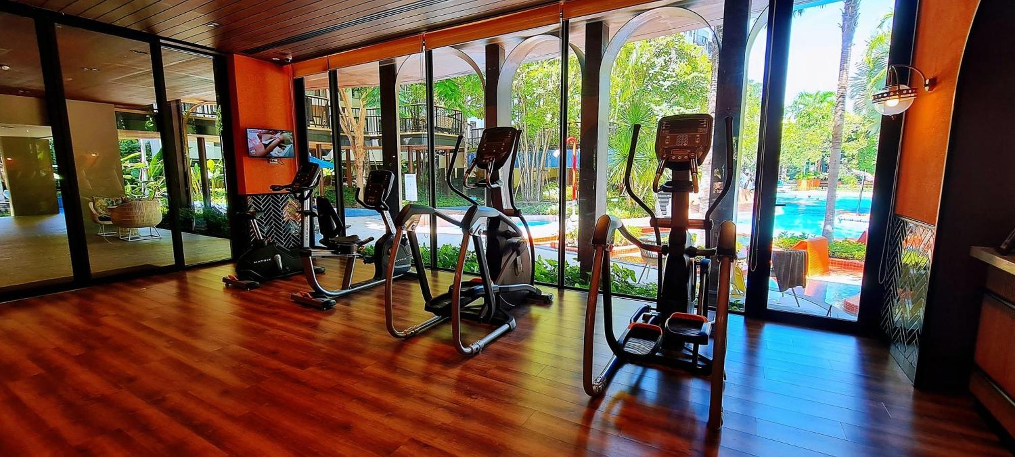 Highest Floor Close To Cicada And Tamarind Night Market Lahabana Condo หัวหิน ลาฮาบาน่า คอนโด ชั้นบนสุด ติดกับตลาดซิเคด้าและตลาดแทมมารีน 外观 照片
